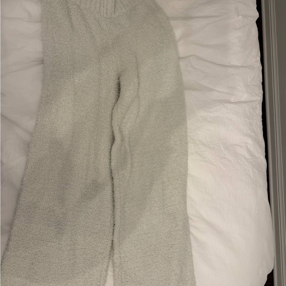 SKIMS women Cream Fleece pants